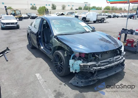 2021 Toyota Camry Xse Hybrid z USA, uszkodzony, nr VIN 4T1K31AKXMU567932